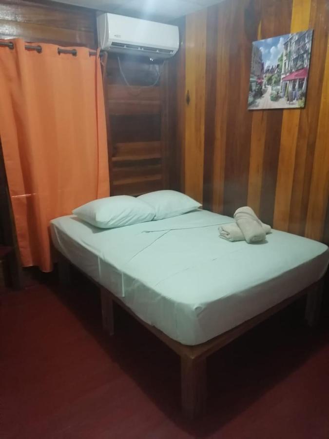 El Jaguar Pansiyon Bocas Town Dış mekan fotoğraf