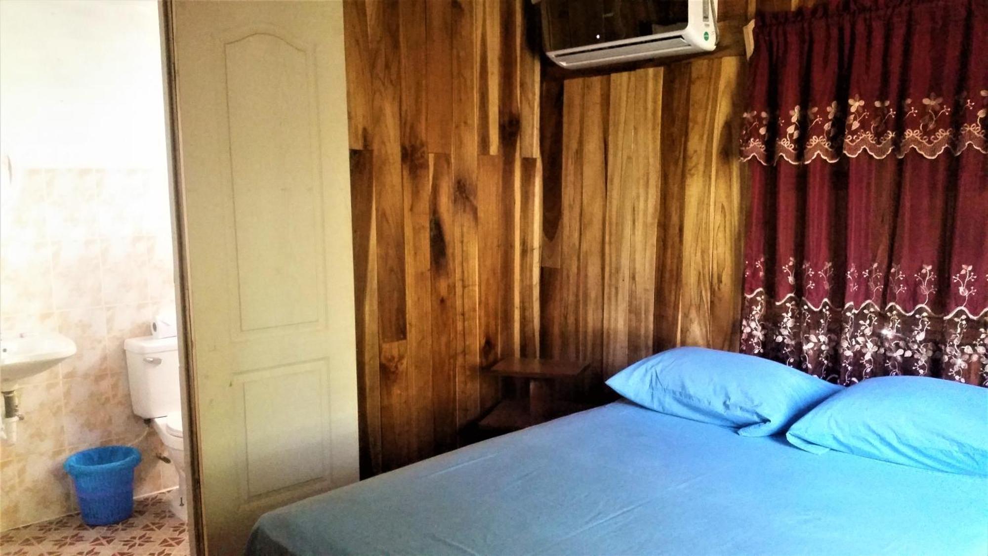 El Jaguar Pansiyon Bocas Town Dış mekan fotoğraf